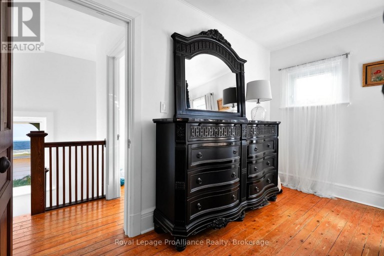 174 UNIVERSITY AVENUE W, Cobourg, Ontario, K9A2H2