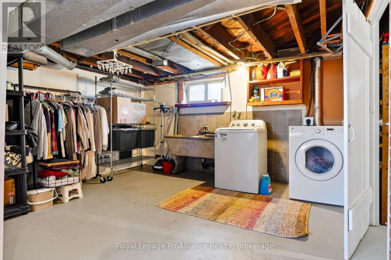 174 UNIVERSITY AVENUE W, Cobourg, Ontario, K9A2H2