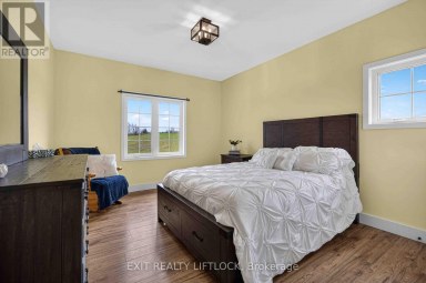 1479 WEBSTER ROAD Douro-Dummer Ontario photo 17