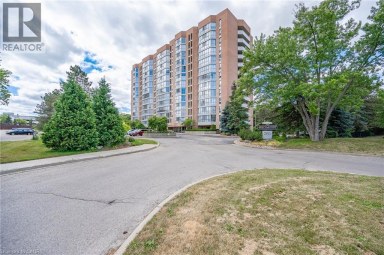 265 WESTCOURT Place Unit# PH04, Waterloo, Ontario