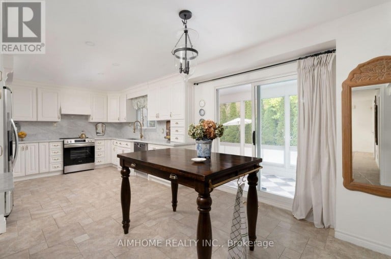 11 CARPENTER COURT, Markham (Raymerville), Ontario, L3P6W3