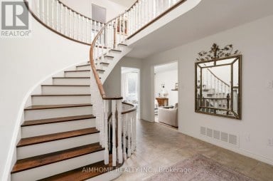 11 CARPENTER COURT Markham (Raymerville) Ontario photo 25