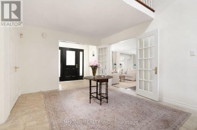 11 CARPENTER COURT Markham (Raymerville) Ontario photo 4