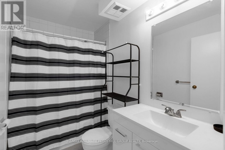 B02 - 120 BELL FARM ROAD, Barrie (Alliance), Ontario, L4M6J2