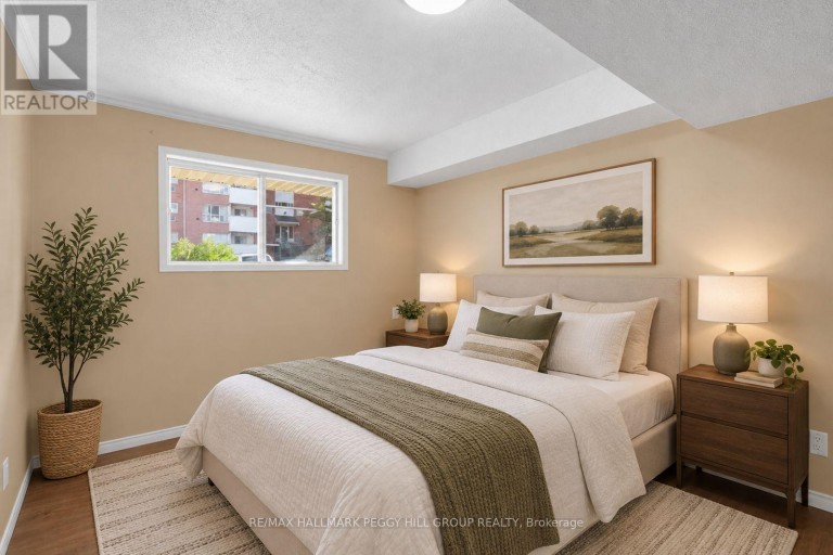 B02 - 120 BELL FARM ROAD, Barrie (Alliance), Ontario, L4M6J2
