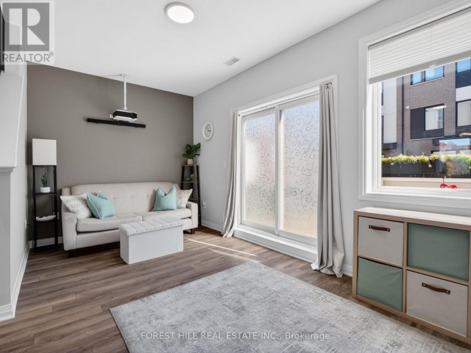 19 STANLEY GREENE BOULEVARD, Toronto (Downsview-Roding-CFB), Ontario, M3K0B1