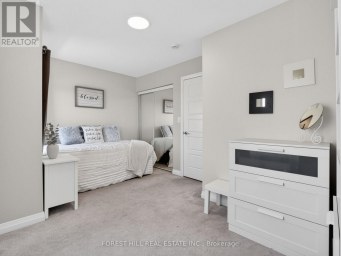 19 STANLEY GREENE BOULEVARD Toronto (Downsview-Roding-CFB) Ontario photo 18
