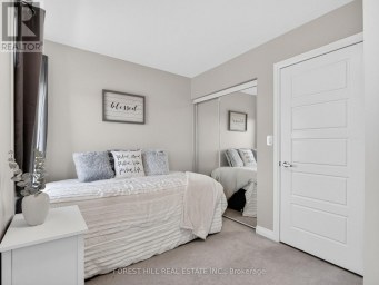 19 STANLEY GREENE BOULEVARD Toronto (Downsview-Roding-CFB) Ontario photo 19