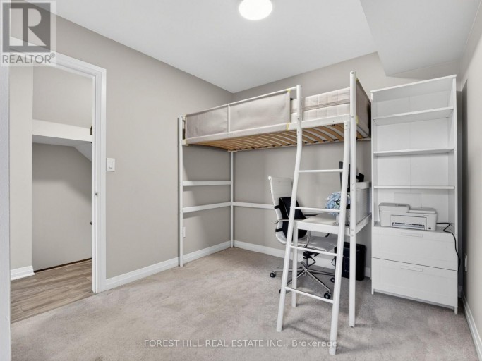 19 STANLEY GREENE BOULEVARD, Toronto (Downsview-Roding-CFB), Ontario, M3K0B1