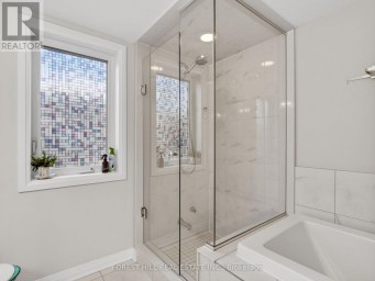19 STANLEY GREENE BOULEVARD Toronto (Downsview-Roding-CFB) Ontario photo 34