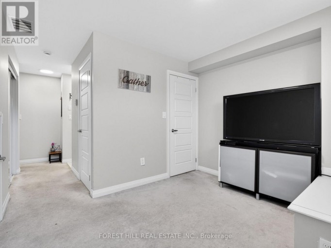 19 STANLEY GREENE BOULEVARD, Toronto (Downsview-Roding-CFB), Ontario, M3K0B1