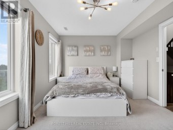 19 STANLEY GREENE BOULEVARD Toronto (Downsview-Roding-CFB) Ontario photo 38