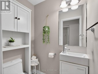 19 STANLEY GREENE BOULEVARD Toronto (Downsview-Roding-CFB) Ontario photo 5