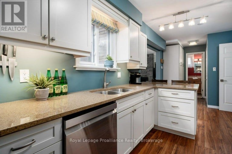 29 HOPE CRESCENT, Belleville (Belleville Ward), Ontario, K8P4S3