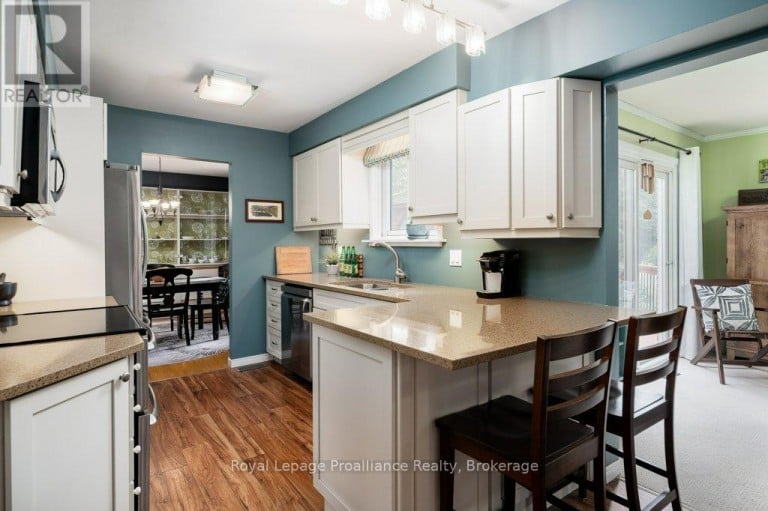 29 HOPE CRESCENT, Belleville (Belleville Ward), Ontario, K8P4S3