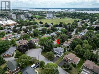 29 HOPE CRESCENT Belleville (Belleville Ward) Ontario photo 3