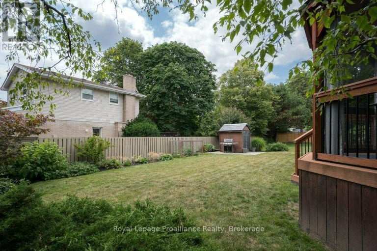 29 HOPE CRESCENT, Belleville (Belleville Ward), Ontario, K8P4S3