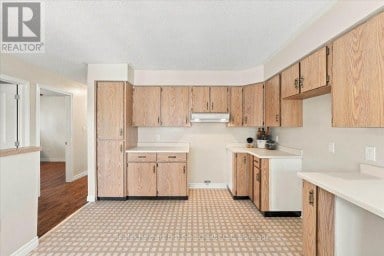 192 ST. LAWRENCE STREET W Centre Hastings Ontario photo 6