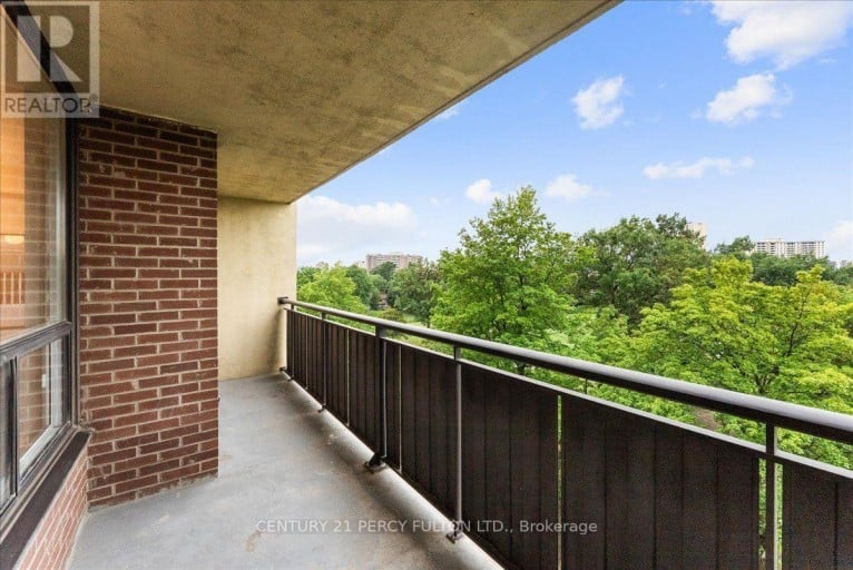 705 - 15 LONDON GREEN COURT, Toronto (Glenfield-Jane Heights), Ontario, M3N1K4