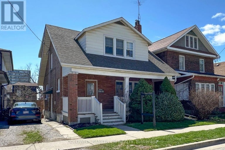 49 BROCK STREET E, Oshawa (O'Neill), Ontario, L1G1R8
