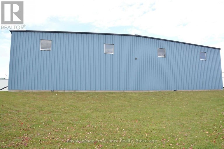 30 HUFF AVENUE, Quinte West (Trenton Ward), Ontario, K8V0A1