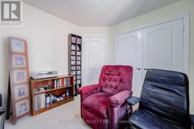 27 CINEMARK AVENUE Markham (Cornell) Ontario photo 35