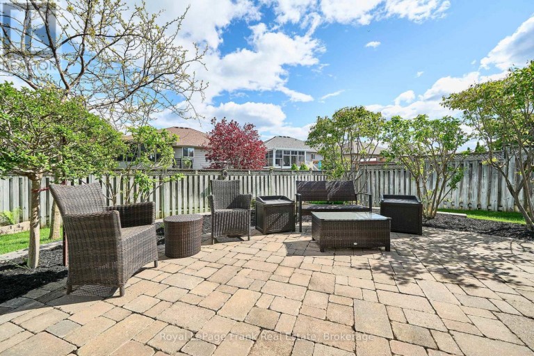 11 FOX DEN DRIVE, Brighton, Ontario, K0K1H0