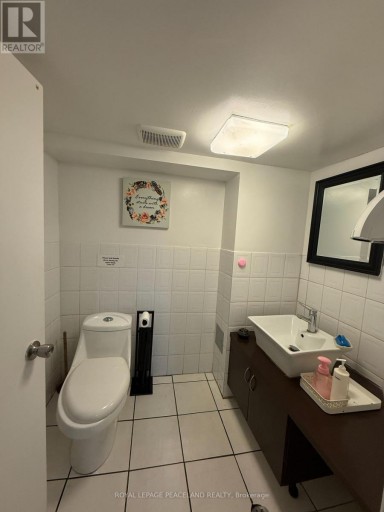 673 QUEEN STREET W, Toronto (Niagara), Ontario, M6J1E6