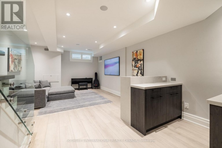 33 TRANBY AVENUE, Toronto (Annex), Ontario, M5R1N4