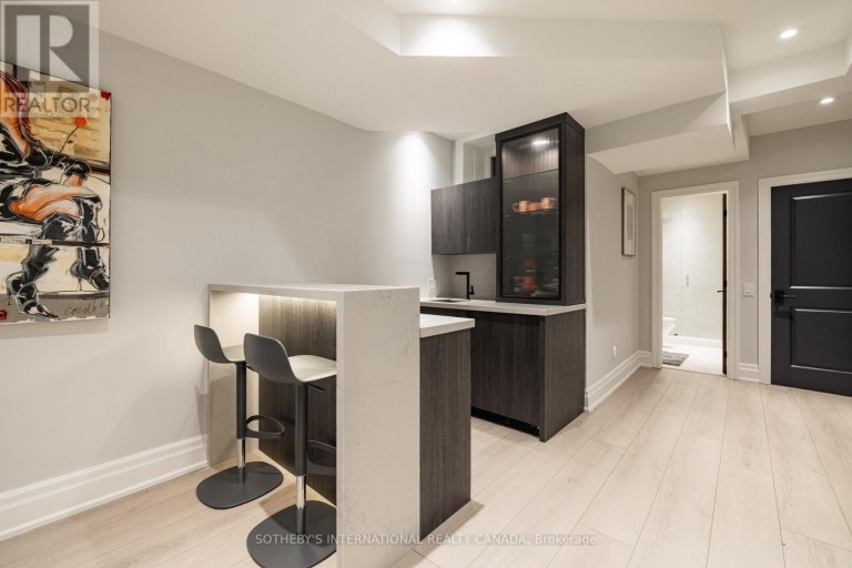 33 TRANBY AVENUE, Toronto (Annex), Ontario, M5R1N4