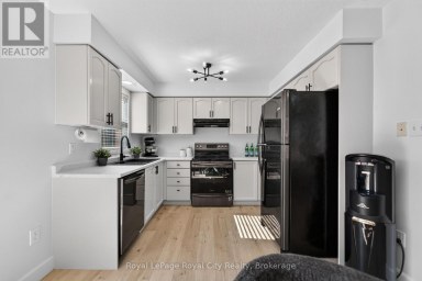 24 BROOKFIELD CRESCENT Kitchener Ontario photo 9
