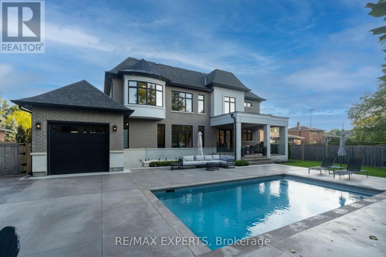 108 HOLLINGSWORTH DRIVE, King (King City), Ontario, L7B1G4
