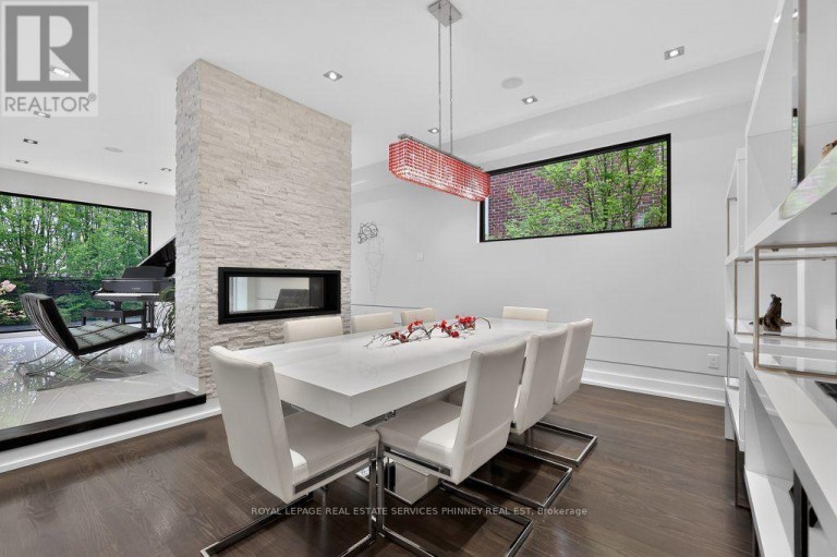 647 MONTBECK CRESCENT, Mississauga (Lakeview), Ontario, L5G1P1