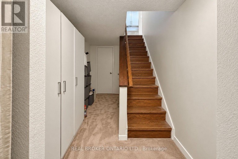 3 - 69 UPPER CANADA DRIVE, Toronto (St. Andrew-Windfields), Ontario, M2P2A2