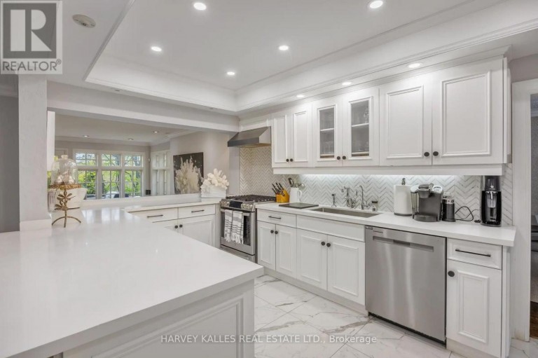 141 OLD FOREST HILL ROAD, Toronto (Forest Hill North), Ontario, M5N2N7