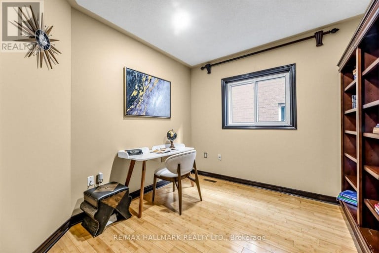 106 LARRATT LANE, Richmond Hill (Westbrook), Ontario, L4C0E3