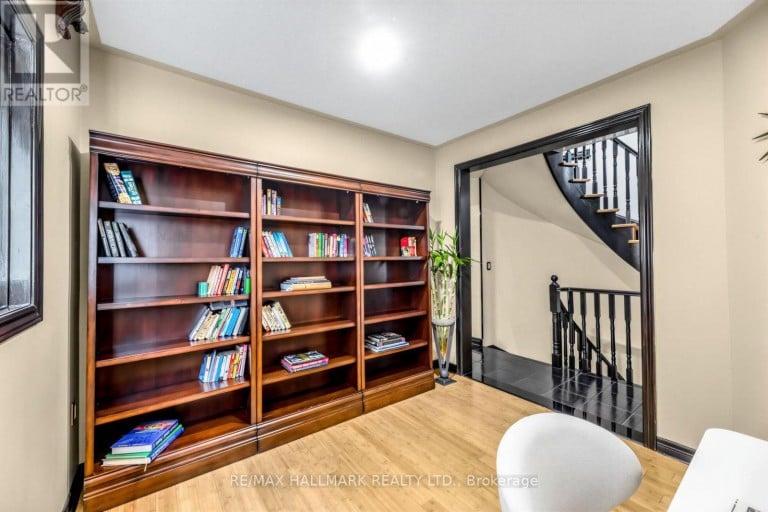 106 LARRATT LANE, Richmond Hill (Westbrook), Ontario, L4C0E3