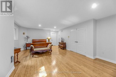 106 LARRATT LANE Richmond Hill (Westbrook) Ontario photo 25