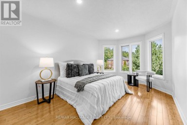 106 LARRATT LANE Richmond Hill (Westbrook) Ontario photo 39