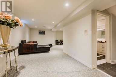 106 LARRATT LANE Richmond Hill (Westbrook) Ontario photo 44