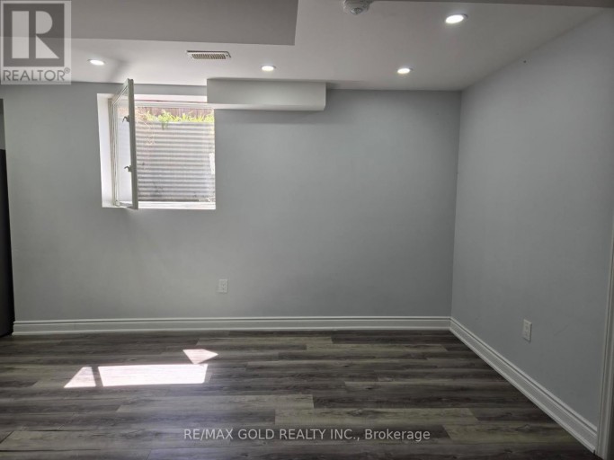 BASEMENT - 75 EXECUTIVE COURT, Brampton (Sandringham-Wellington), Ontario, L6R0L5