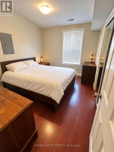 UPPER - 84 RUNNYMEDE ROAD, Toronto (High Park-Swansea), Ontario, M6S2Y3
