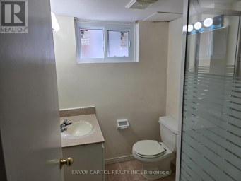 BASEMENT BACHELOR - 6 ARROWSTOOK ROAD Toronto (Bayview Village) Ontario photo 4