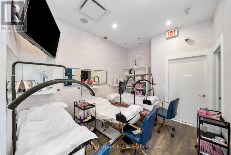 3 - 1310 DON MILLS ROAD, Toronto (Banbury-Don Mills), Ontario, M3B2Z4