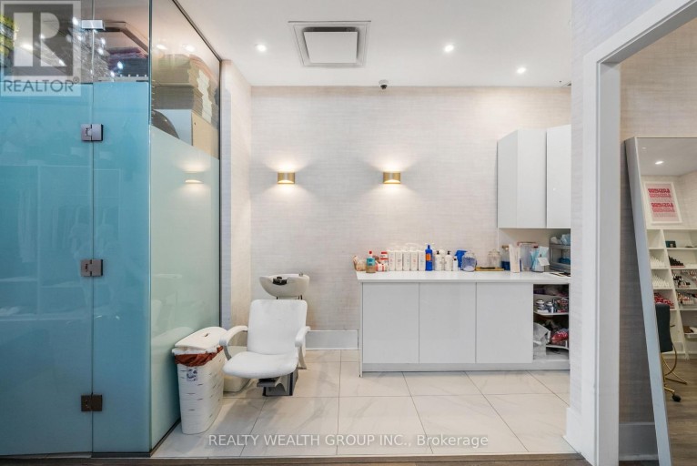 3 - 1310 DON MILLS ROAD, Toronto (Banbury-Don Mills), Ontario, M3B2Z4