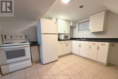 BASEMENT - 43 HOLLAND AVENUE Toronto (O'Connor-Parkview) Ontario photo 2