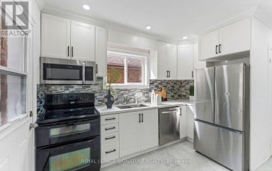 317 GLIDDON AVENUE Oshawa (Central) Ontario photo 14