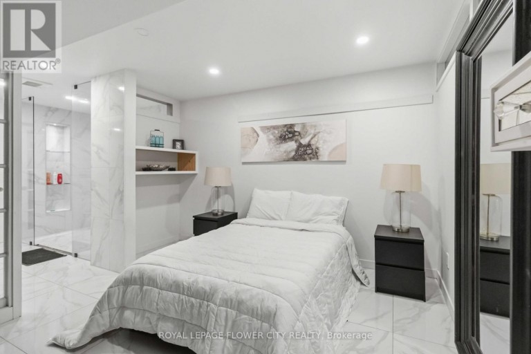 18 PLEASANT VALLEY PLACE, Brampton (Northgate), Ontario, L6S5S2