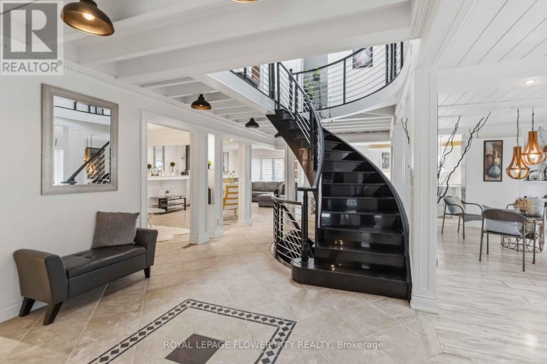 18 PLEASANT VALLEY PLACE, Brampton (Northgate), Ontario, L6S5S2