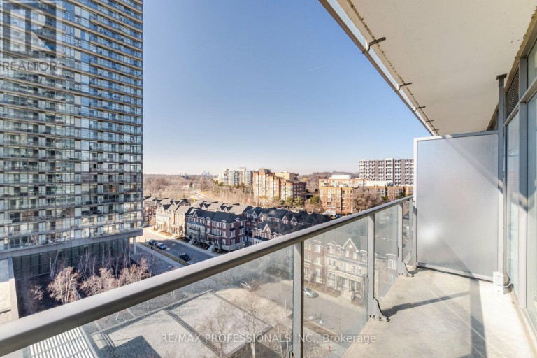 810 - 103 THE QUEENSWAY AVENUE, Toronto (High Park-Swansea), Ontario, M6S5B3